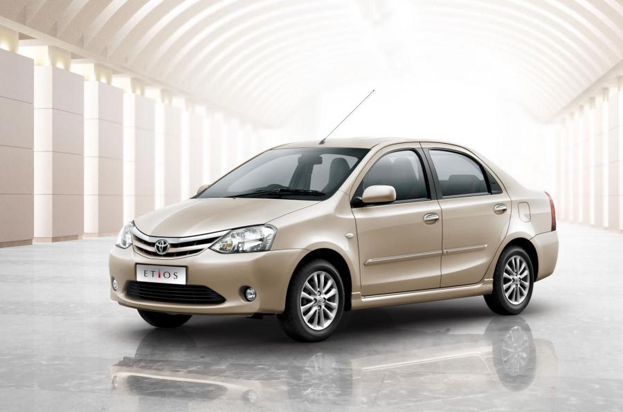  Toyota Etios 2011 года  (фото 6 из 10)